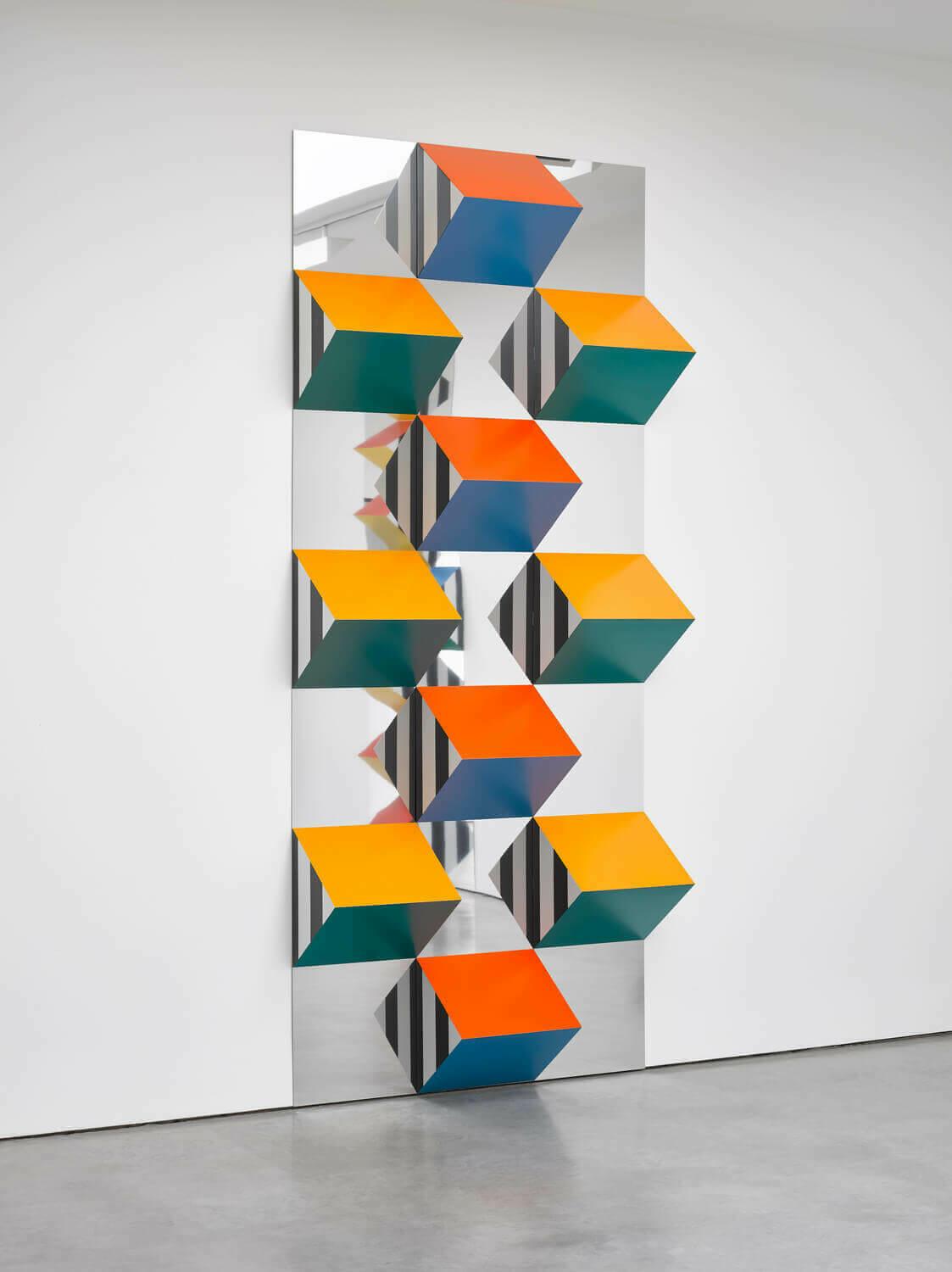 Pile Up: High relief n° B5 by Daniel Buren